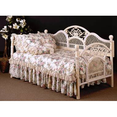 Wicker day bed 2024 for sale